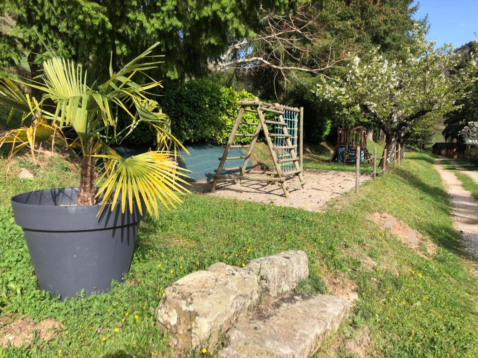 Camping Les Berges Du Doux Colombier-le-Vieux المظهر الخارجي الصورة